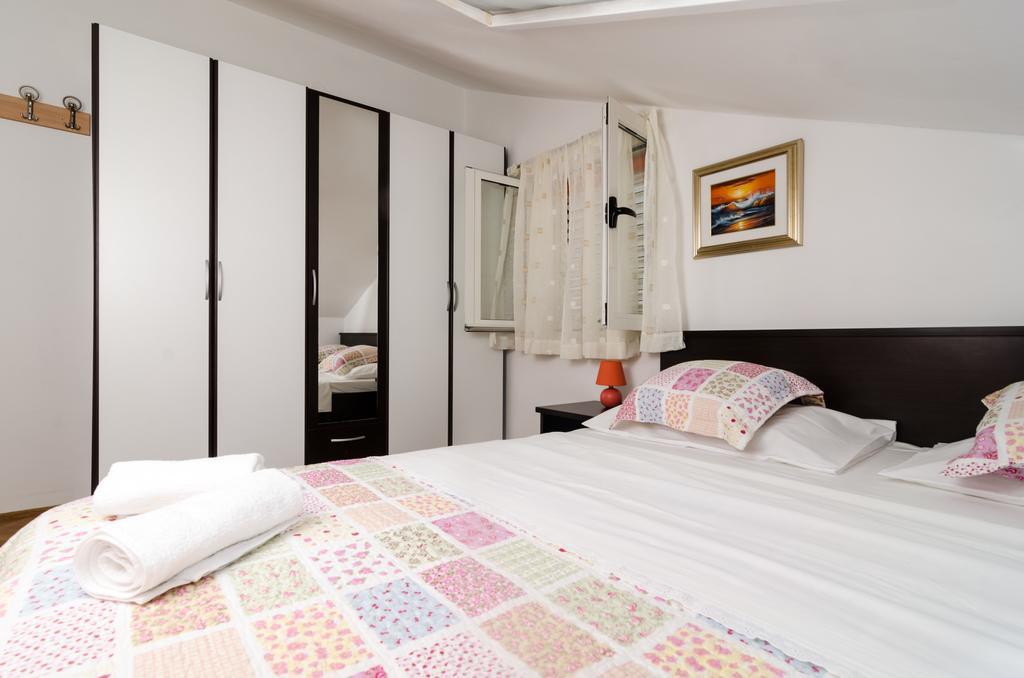 Apartment Mala Ana Дубровник Стая снимка